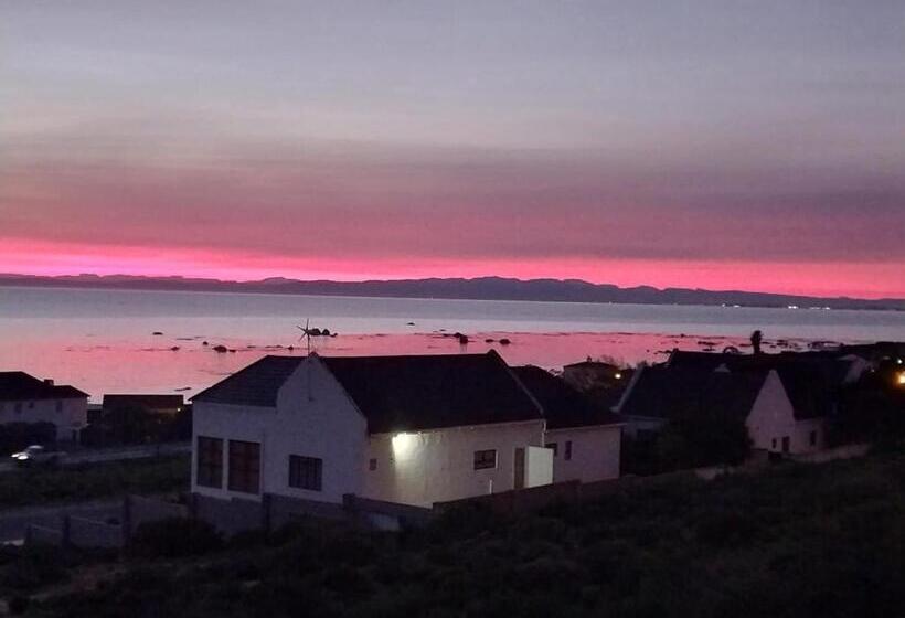 بنسيون Foot Loose & Fancy Free