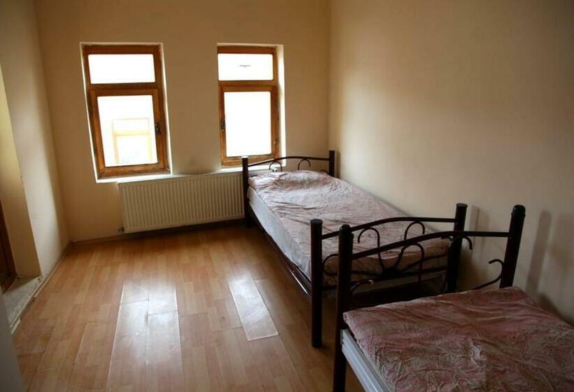 פנסיון Guest House Sunlight