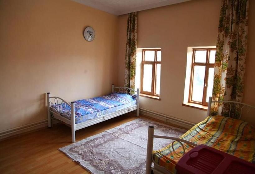 פנסיון Guest House Sunlight