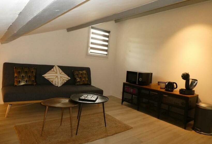 بنسيون Iaorana