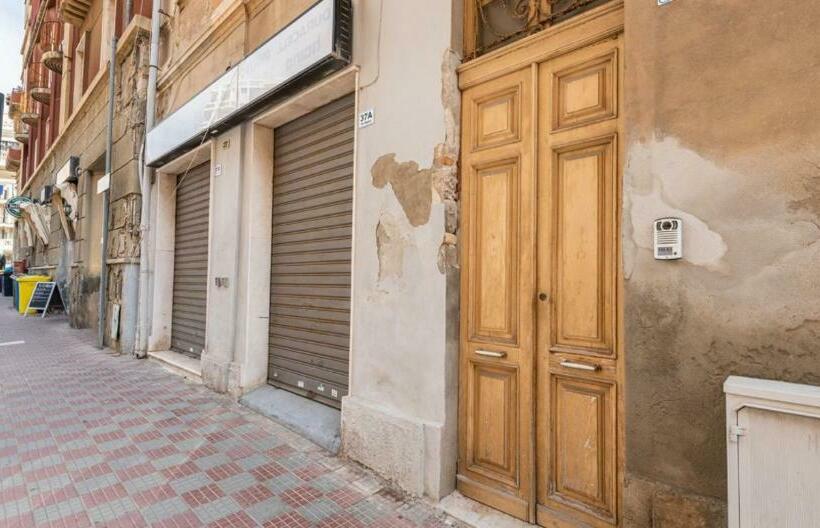 פנסיון Ichnusa Rooms