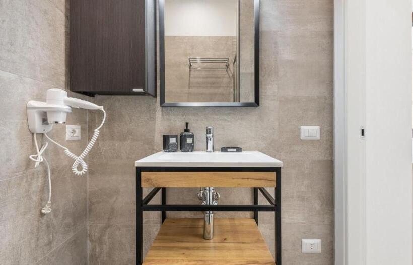 פנסיון Ichnusa Rooms