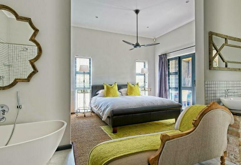 بنسيون Jus Limin