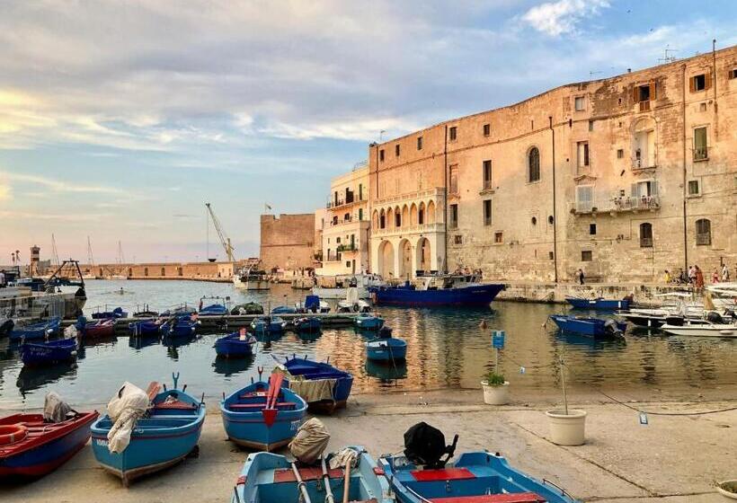 膳宿费 Le Rondini House