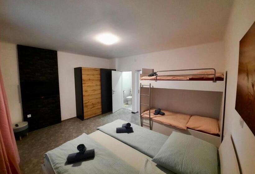 پانسیون Rooms Optim