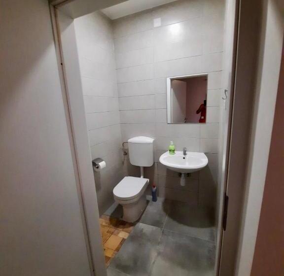 پانسیون Rooms Optim