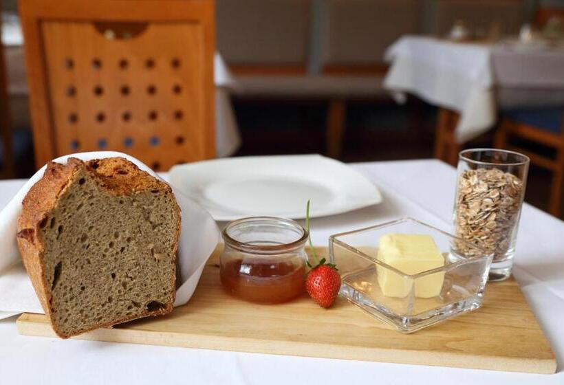 پانسیون Rooms Optim