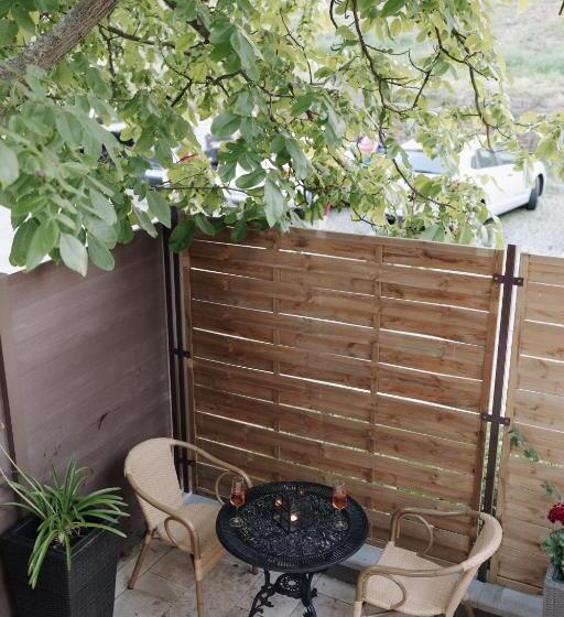 פנסיון The Corner50