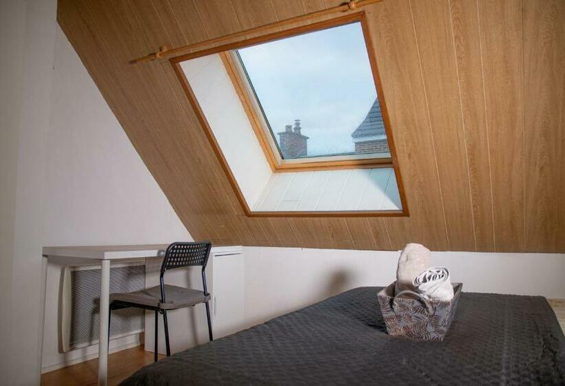 بنسيون Le St Honore