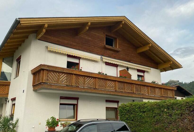 פנסיון Tiefenbrunn