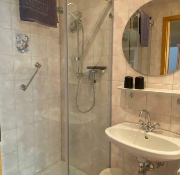 פנסיון Tiefenbrunn