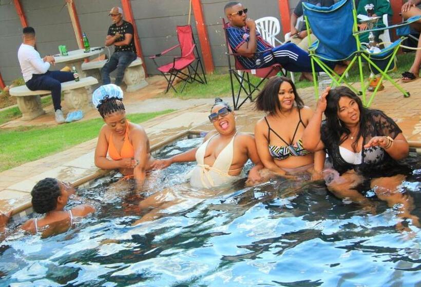 膳宿费 Zabalaza Guesthouse