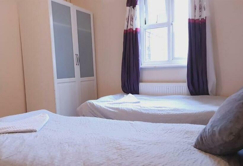 Stayeasy B&b In Trendy Heart Of London