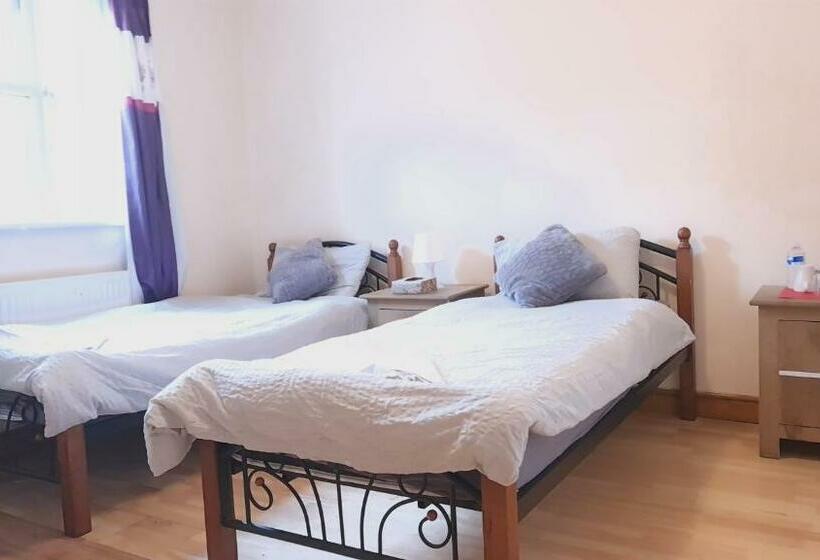 Stayeasy B&b In Trendy Heart Of London