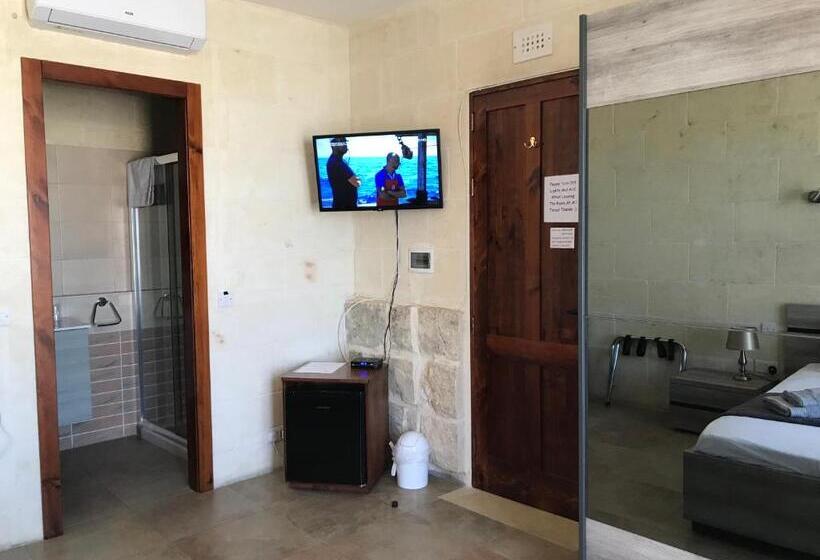 The Cloisters Bed And Breakfast