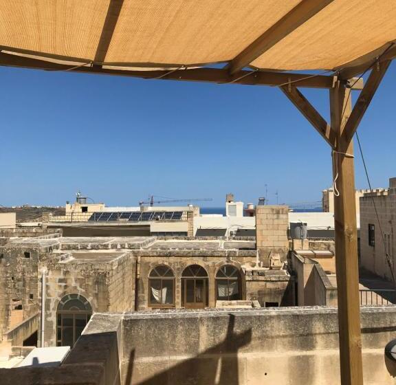 The Cloisters Bed And Breakfast