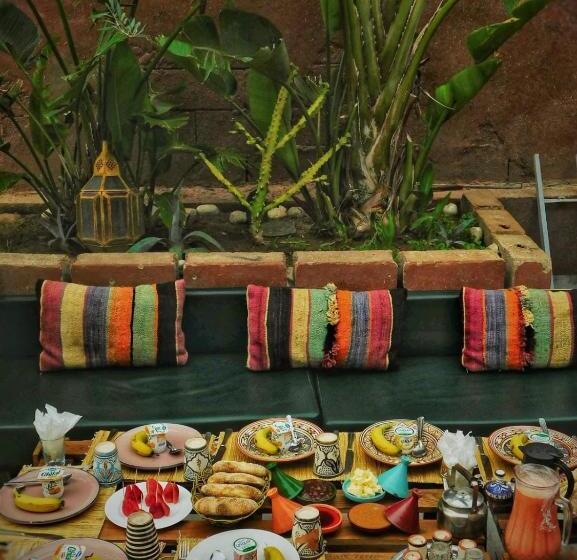 Общежитие Chiwash Place Taghazout