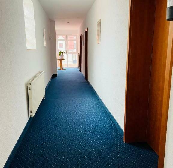 Общежитие Weller Kahl Am Main