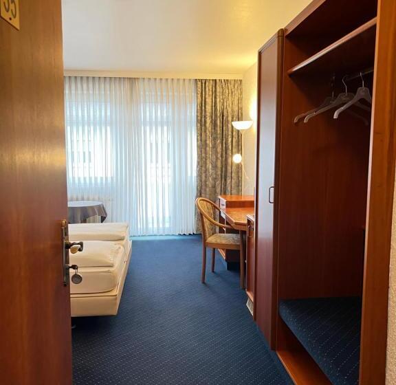 Общежитие Weller Kahl Am Main