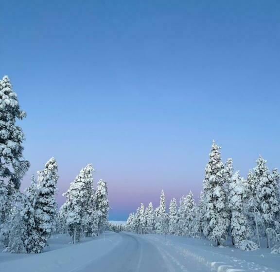 Aurora Queen Resort Igloos
