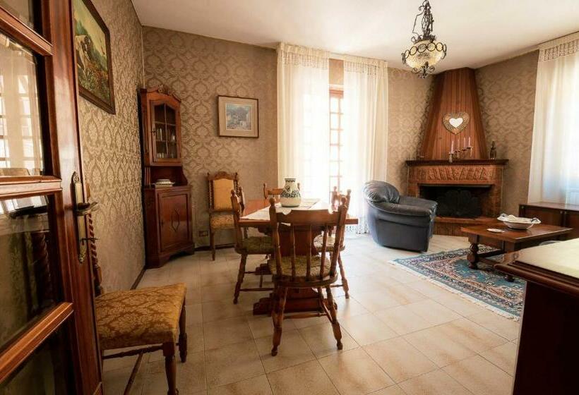 مبيت وإفطار Casa Vacanze Dante