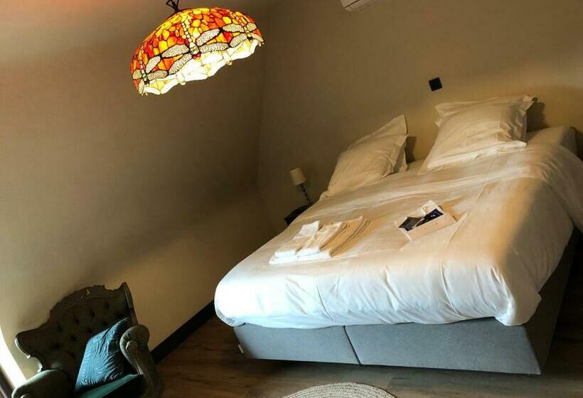 ベッドアンドブレックファースト La Posterie