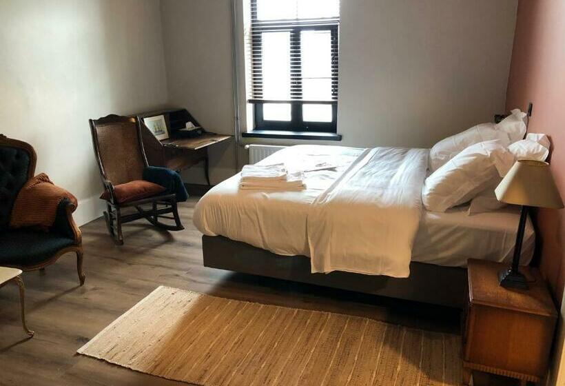 ベッドアンドブレックファースト La Posterie