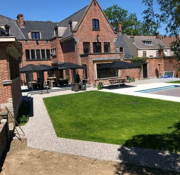 ベッドアンドブレックファースト La Posterie