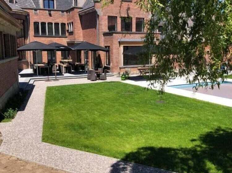 ベッドアンドブレックファースト La Posterie