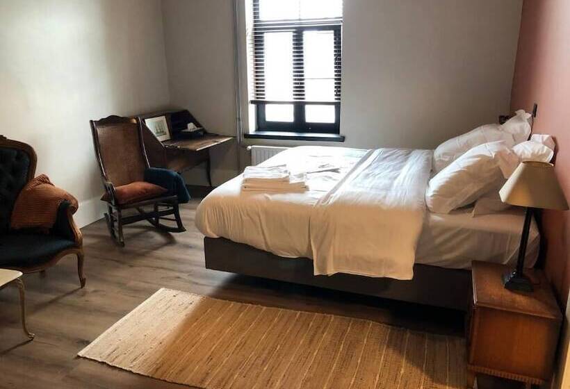 ベッドアンドブレックファースト La Posterie