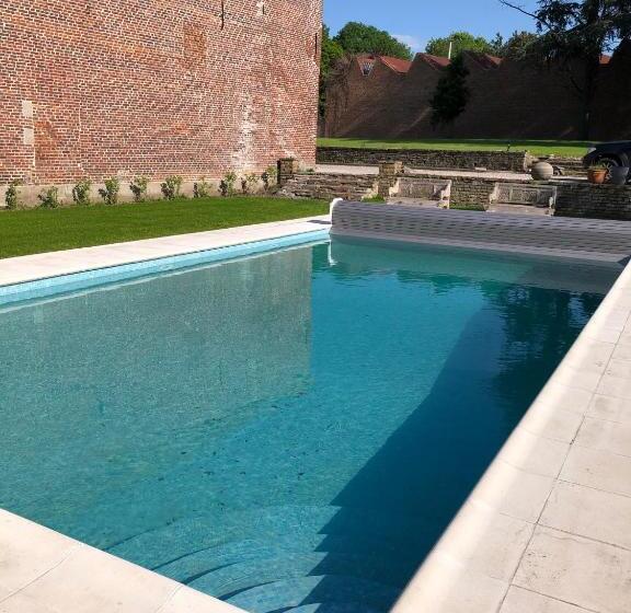 ベッドアンドブレックファースト La Posterie