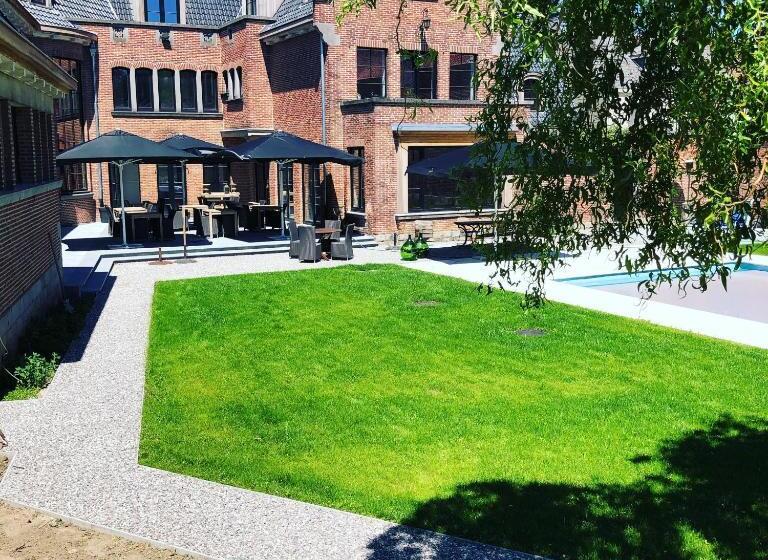 ベッドアンドブレックファースト La Posterie