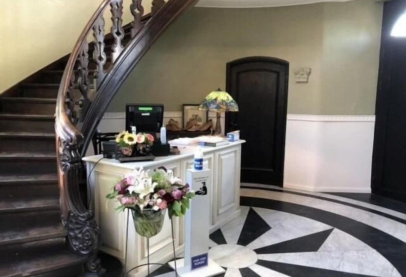 ベッドアンドブレックファースト La Posterie