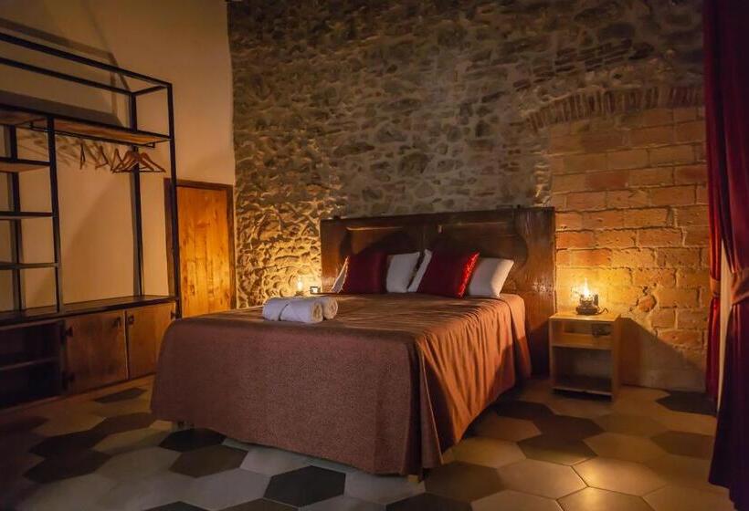 ベッドアンドブレックファースト La Rondine