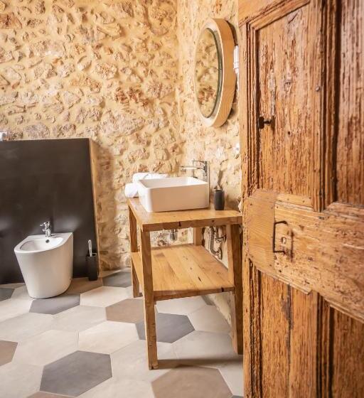 ベッドアンドブレックファースト La Rondine