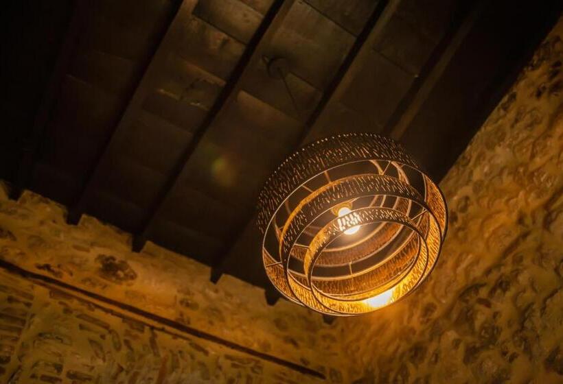 ベッドアンドブレックファースト La Rondine