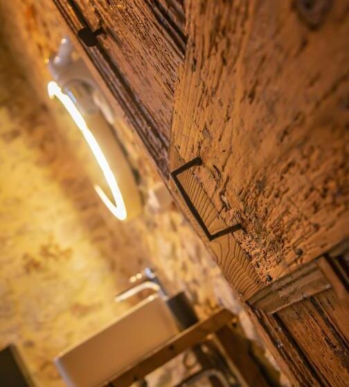 ベッドアンドブレックファースト La Rondine