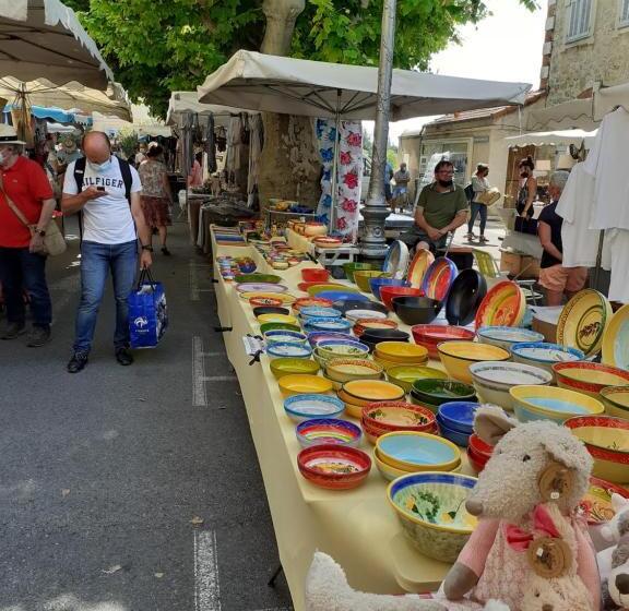 مبيت وإفطار Lou Calado