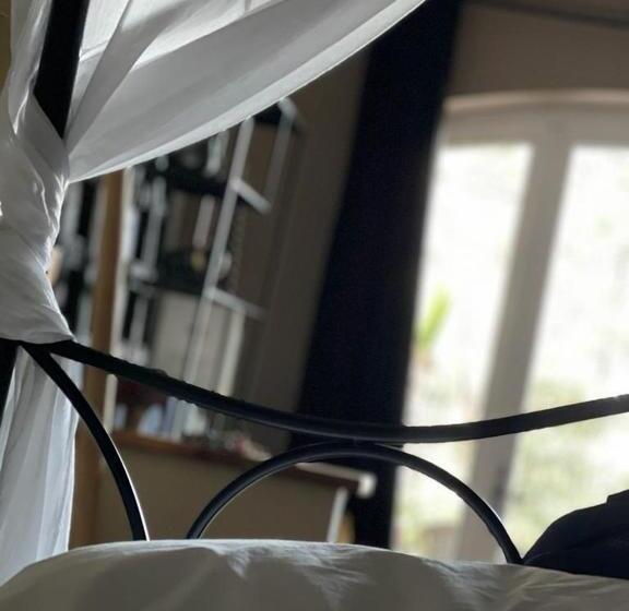 צימר Lou Paradou Lodge