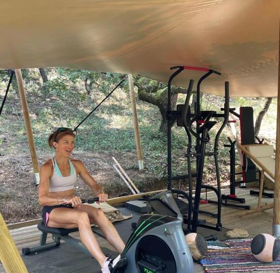 צימר Lou Paradou Lodge