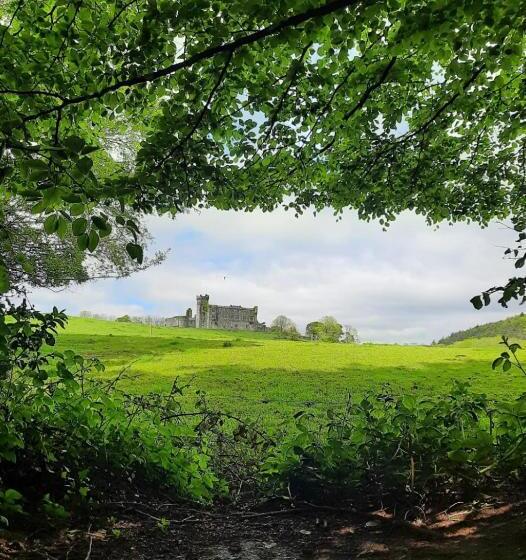 Bridgeview Farmhouse Bed And Breakfast