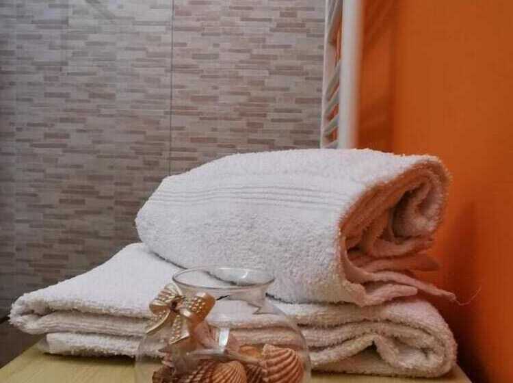 فندق Agriturismo Sotto La Rocca