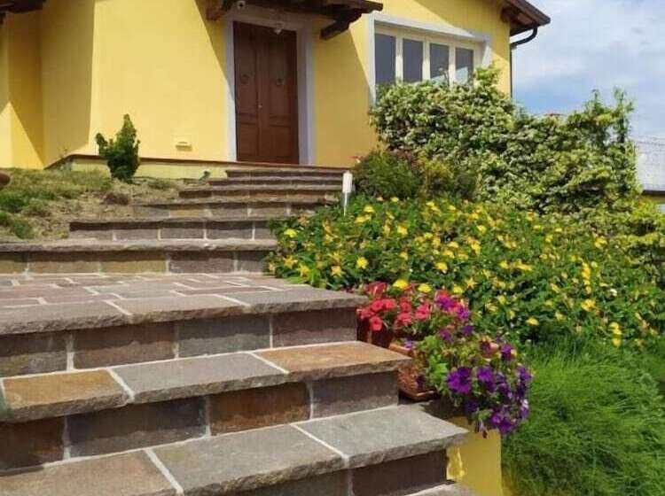 فندق Agriturismo Sotto La Rocca