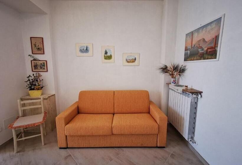 فندق Agriturismo Sotto La Rocca