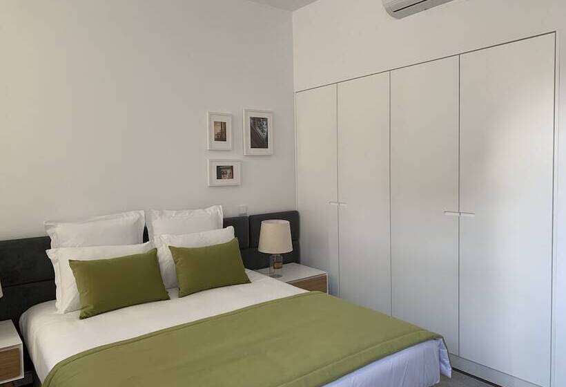 فندق Pharmacia Guesthouse