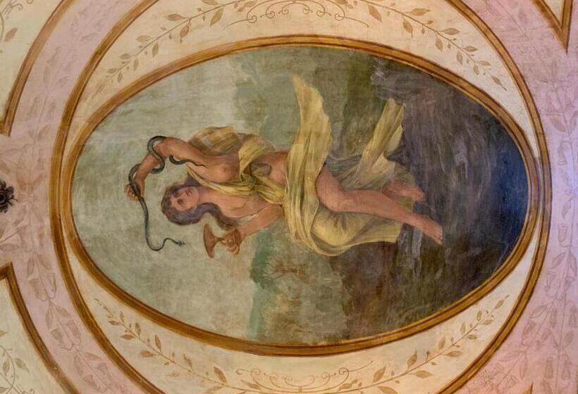 فندق Pharmacia Guesthouse