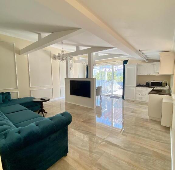 هتل Venetian Bucharest