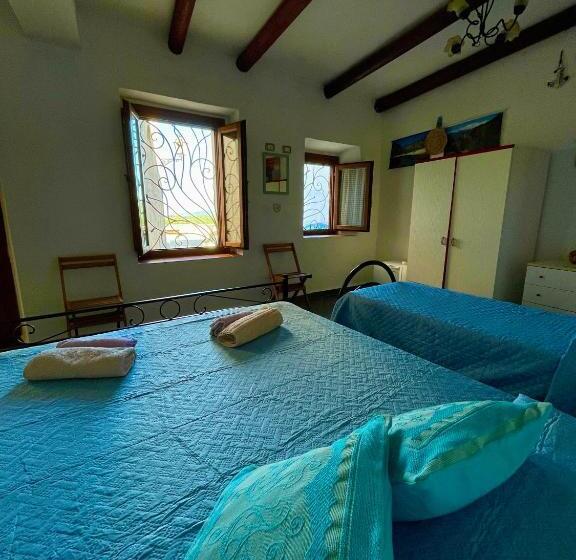 펜션 Ginepro Room   Sapposentu Posada