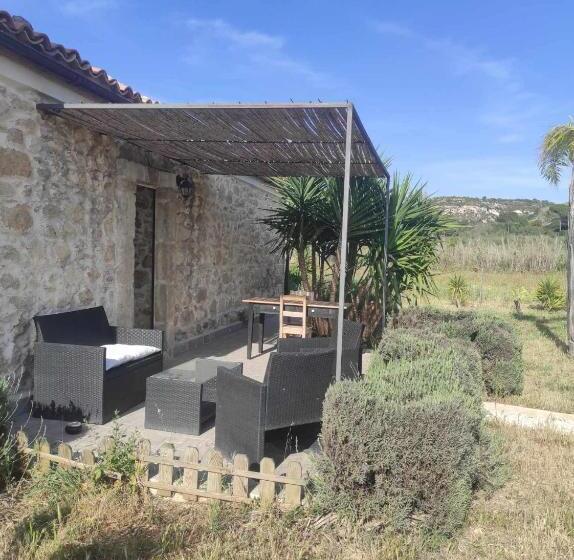 פנסיון Bramasole Charming House
