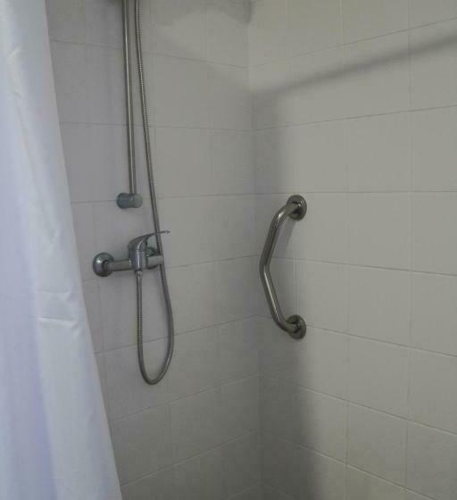 ペンション Casa Das Camarinhas Raal 542  Casa Partilhada